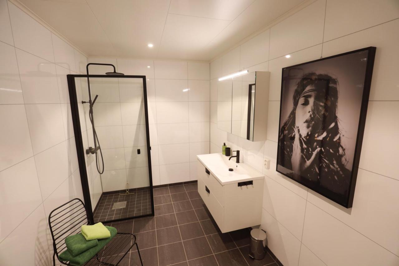 Modern Apartment With Seaview Hammarvika Esterno foto