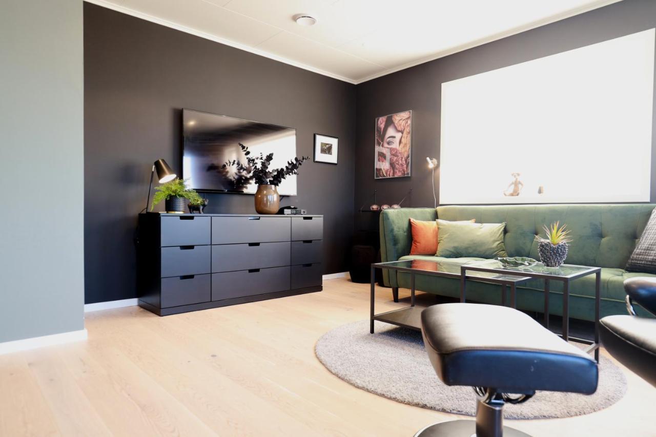 Modern Apartment With Seaview Hammarvika Esterno foto