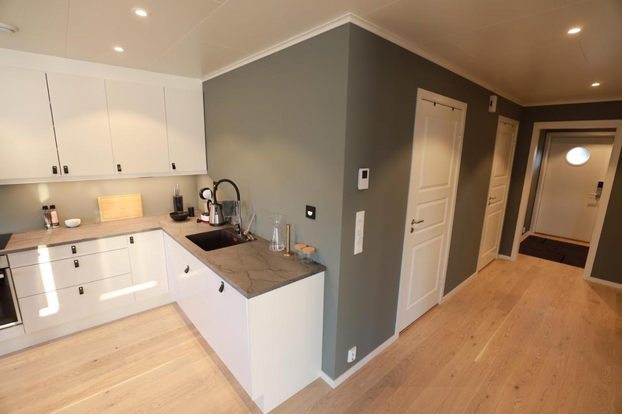 Modern Apartment With Seaview Hammarvika Esterno foto